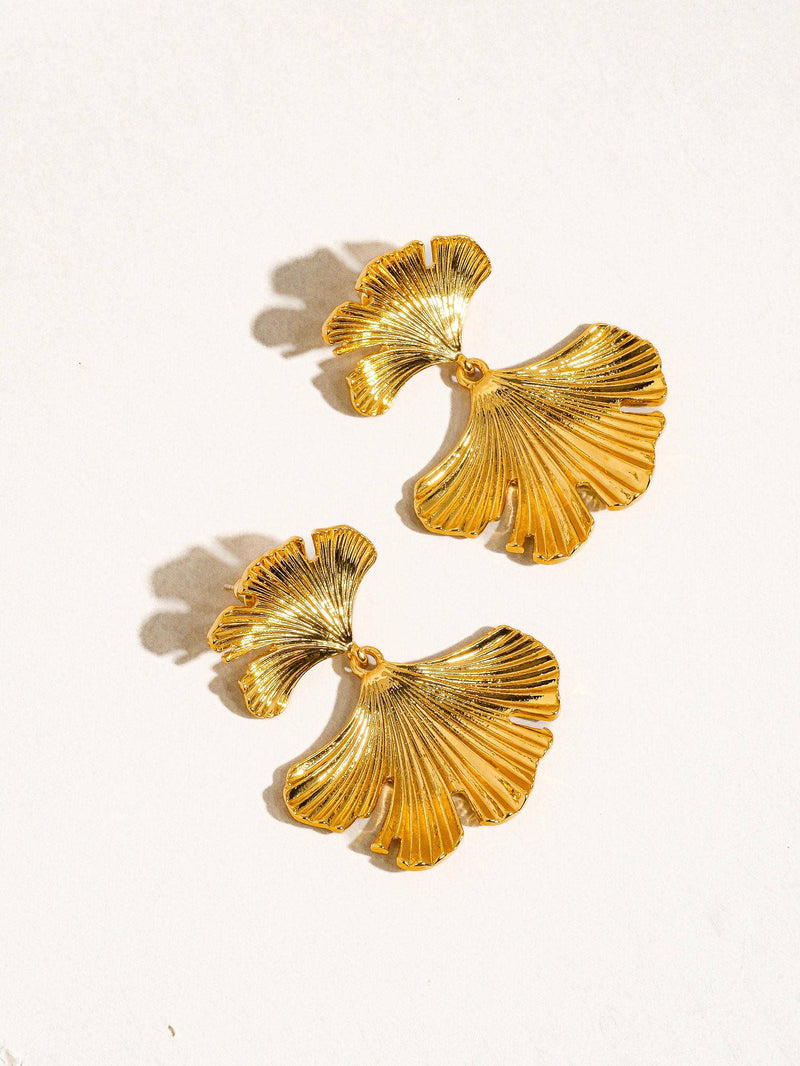 Léonie 18K Gold Dressy Floral Statement Earring: Yellow Gold