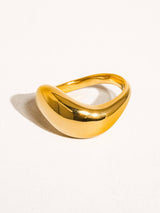 Erin 18K Non-Tarnish Classic Wavy Band: Yellow Gold